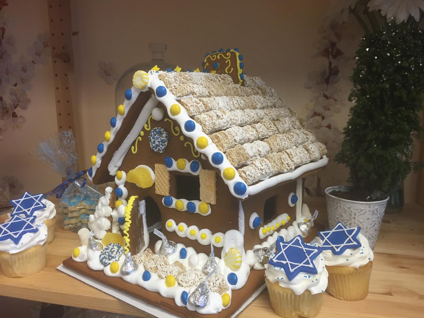 Happy Hanukkah!!🕎🕎🕎