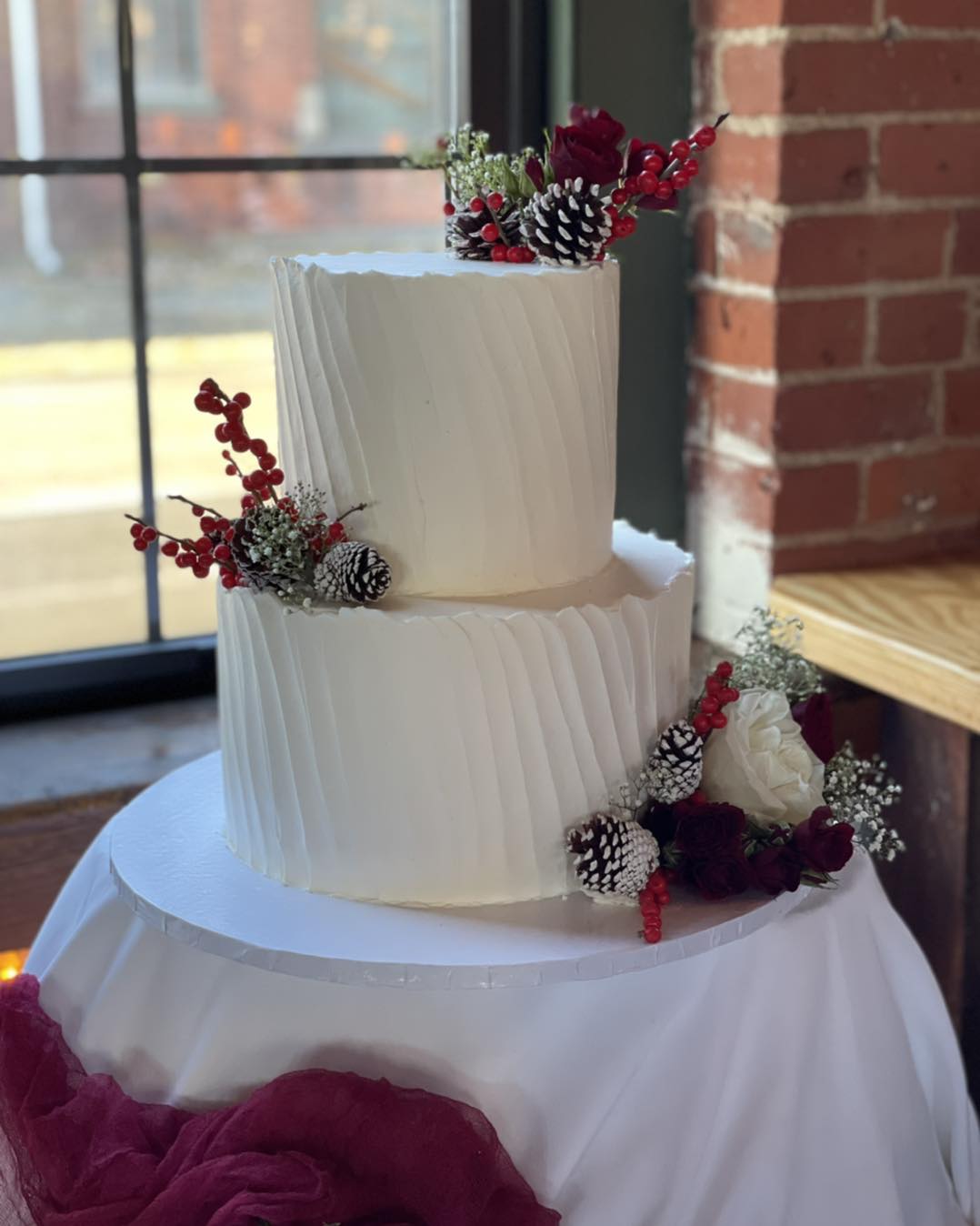 Small winter wedding… simple and elegant don’t you think?