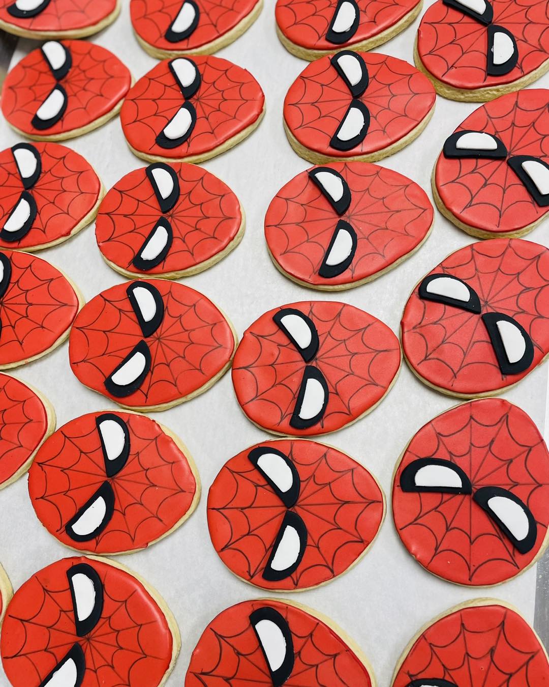 Order your Spider-Man Cookies for you next party ….🕷️🕷️🕷️ #spidermancookies